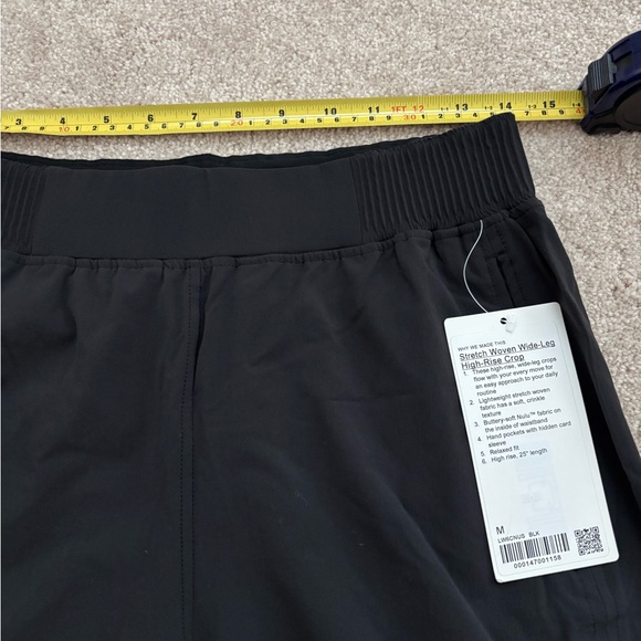 NWT lululemon athletica Stretch Woven Wide-Leg High-Rise Crop Pant - Picture 9 of 10